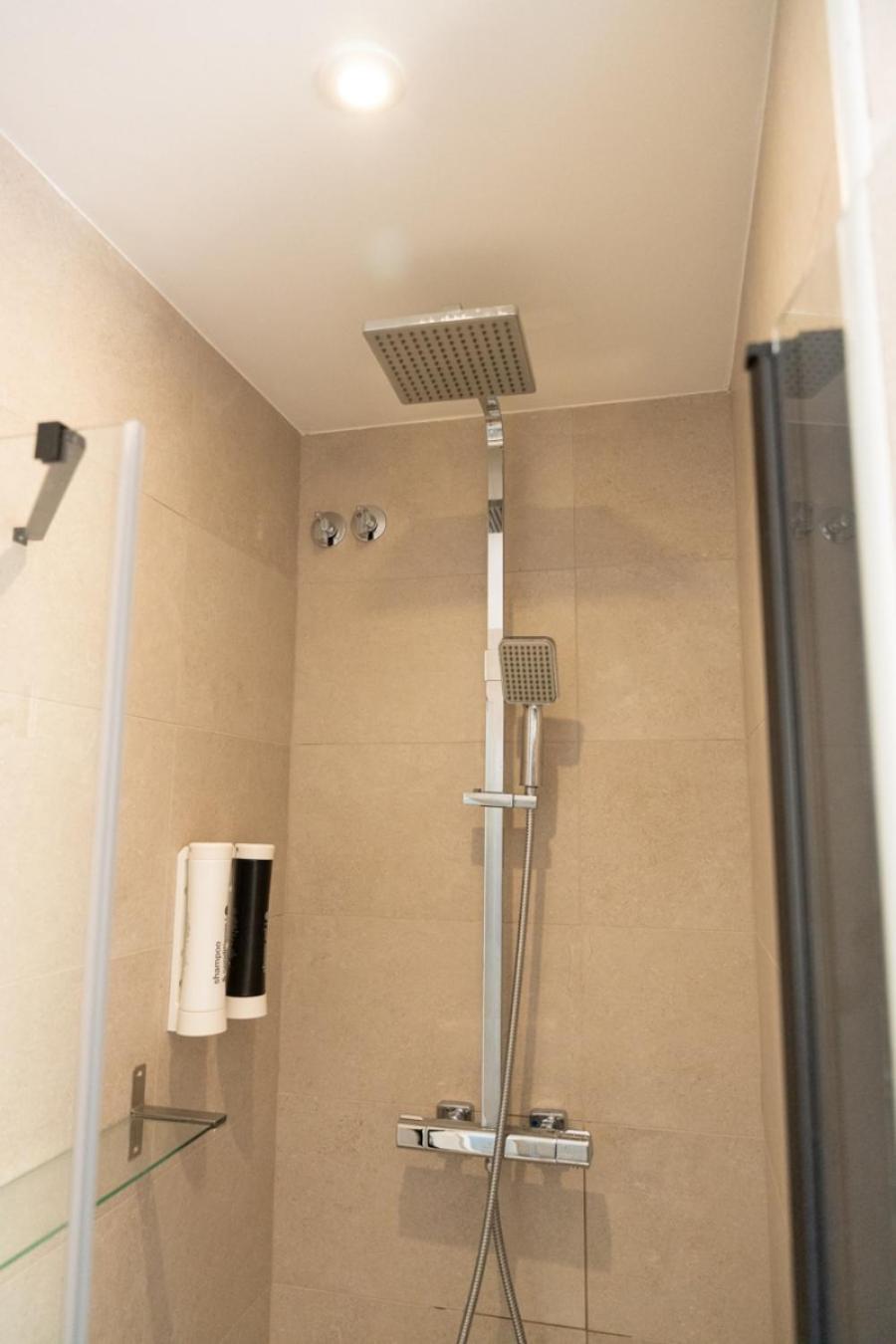 Rambla De Mar Apartments Barcelona Room photo
